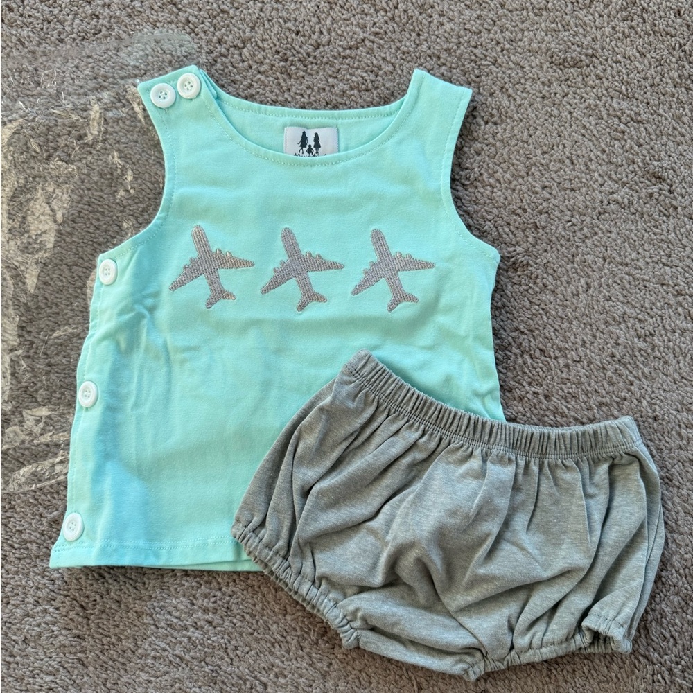 Airplane Outfit